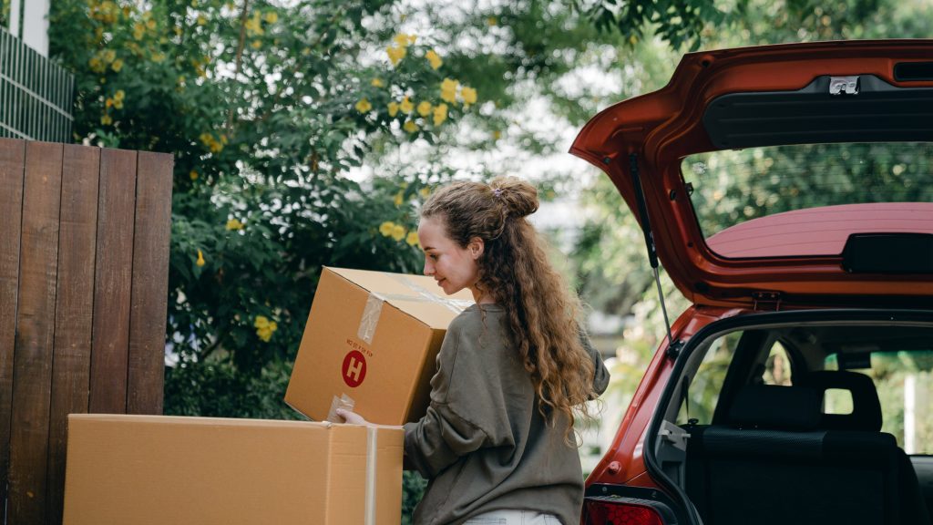 2hire-In-car-delivery