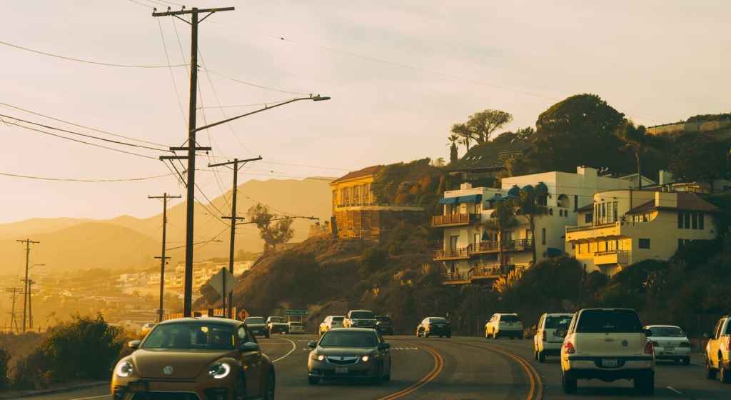 Peer to peer car sharing